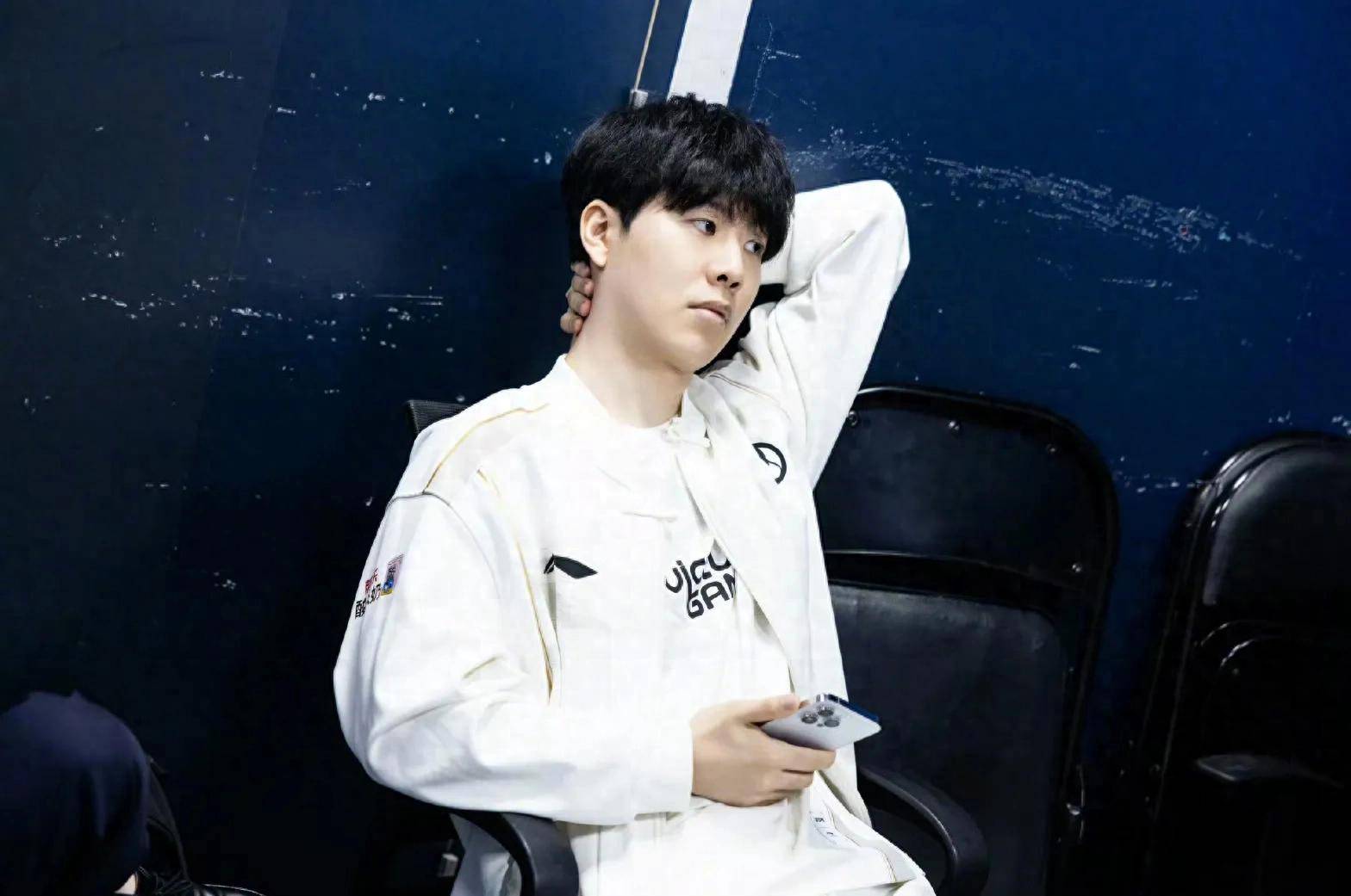 CFO HongQ：“我只是想全力以赴，这样我就不会后悔打比赛”